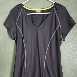 Athleta - V-neck - Short sleeve t-shirt  - Women's size L